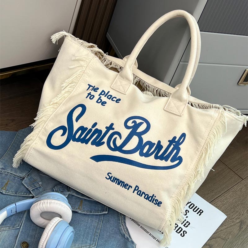 8 Creative Styling Ideas for Custom Beach Tote Bags​1-Gahumi.jpg